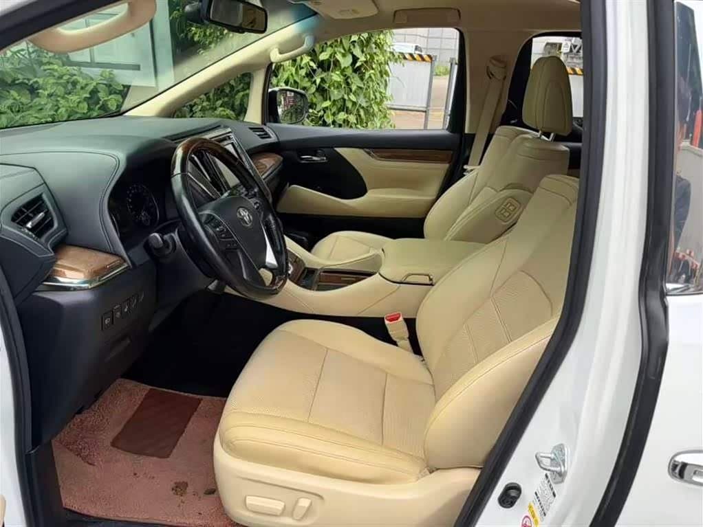 2017 Toyota Alphard White, 160,000 km, China export – photo 5