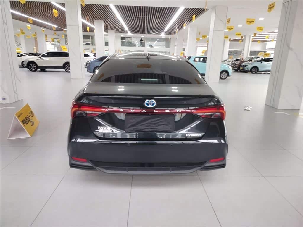 2023 Toyota Avalon Black, 23,400 km, China export – photo 4