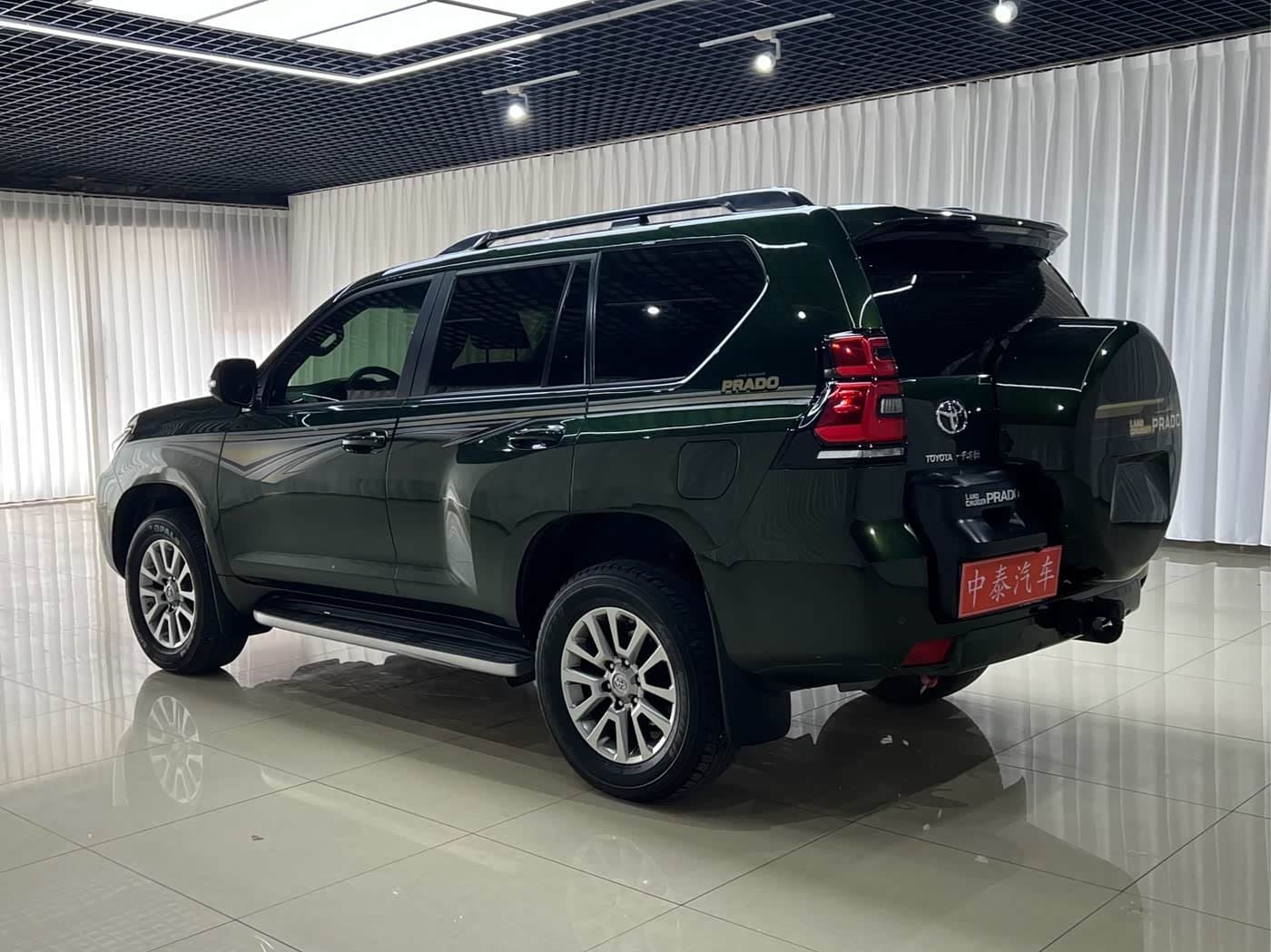 2017 Toyota Prado Green, 74,000 km, China export – photo 4