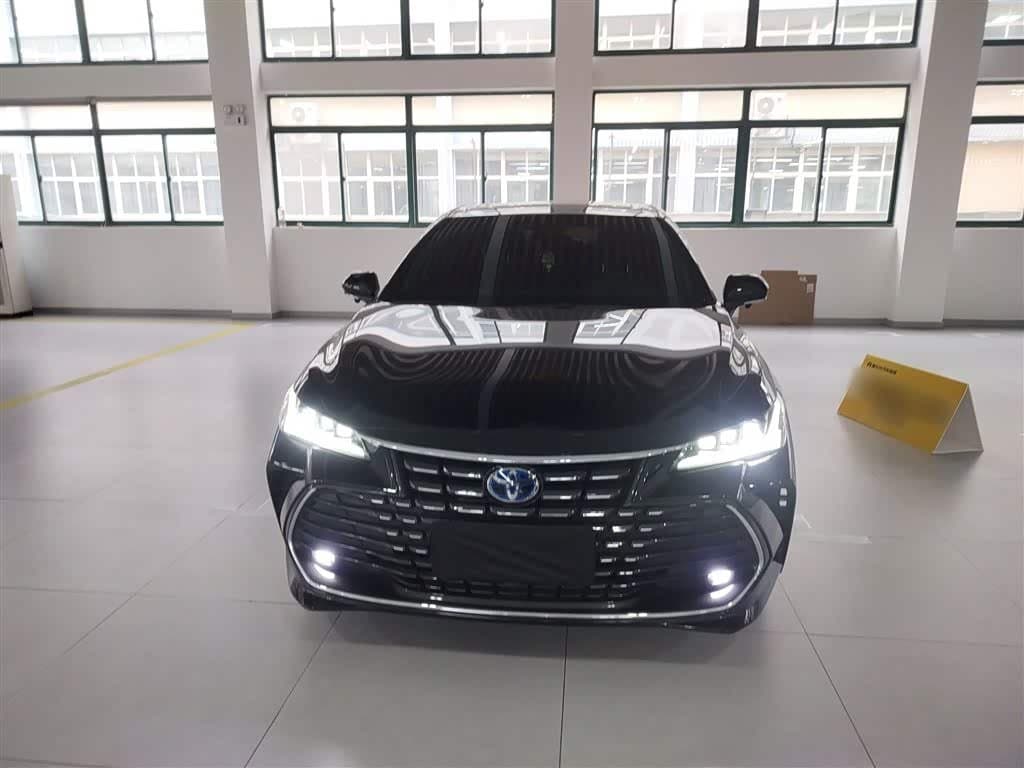 2023 Toyota Avalon Black, 23,400 km, China export – photo 3