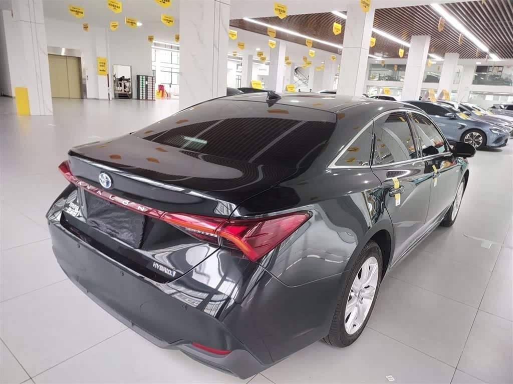 2023 Toyota Avalon Black, 23,400 km, China export – photo 5