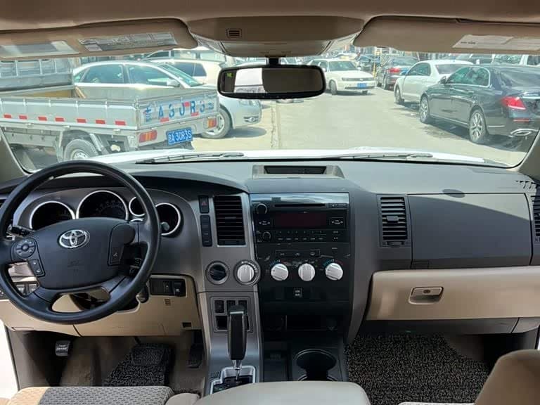 2011 Toyota Tundra White, 140,000 km, China export – photo 7