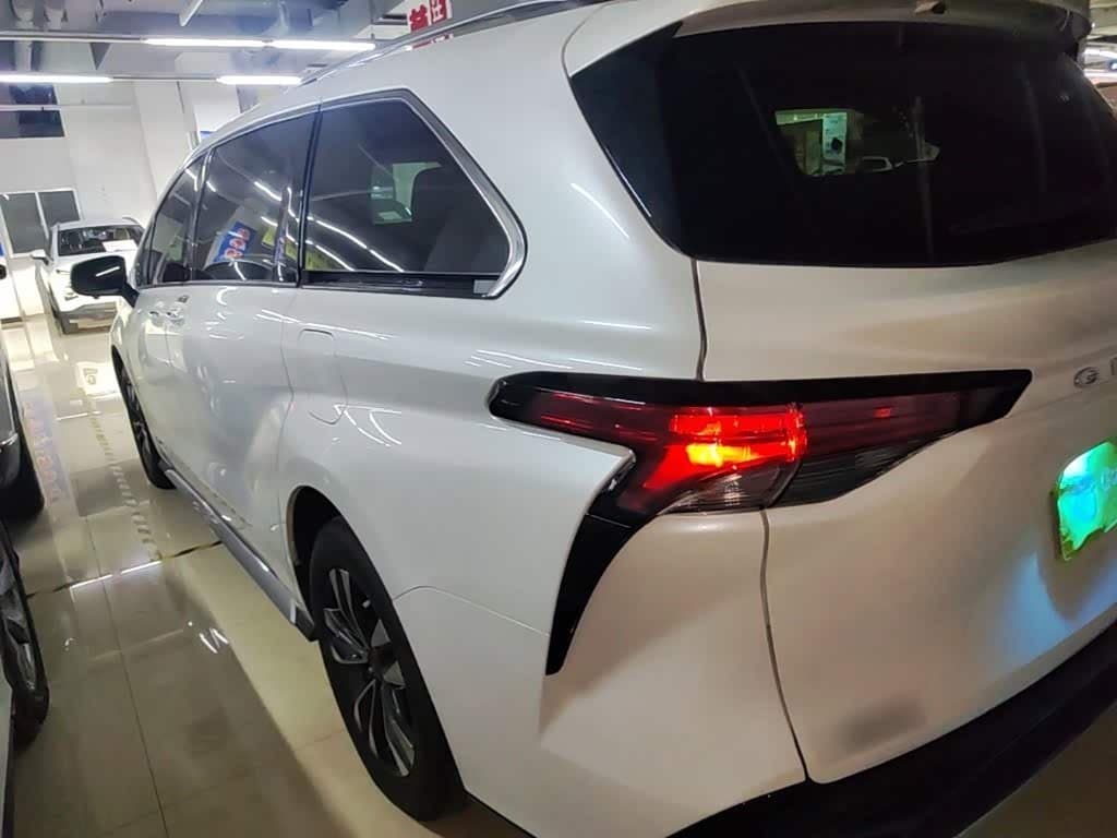 2023 Toyota Granvia White, 66,100 km, China export – photo 5