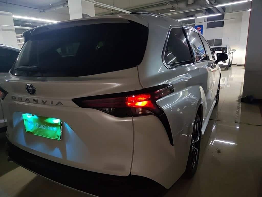 2023 Toyota Granvia White, 66,100 km, China export – photo 7