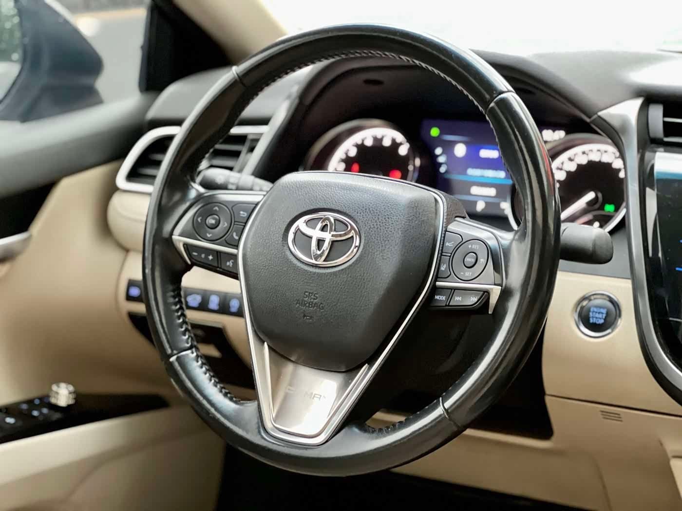 2019 Toyota Camry Champagne, 87,000 km, China export – photo 6