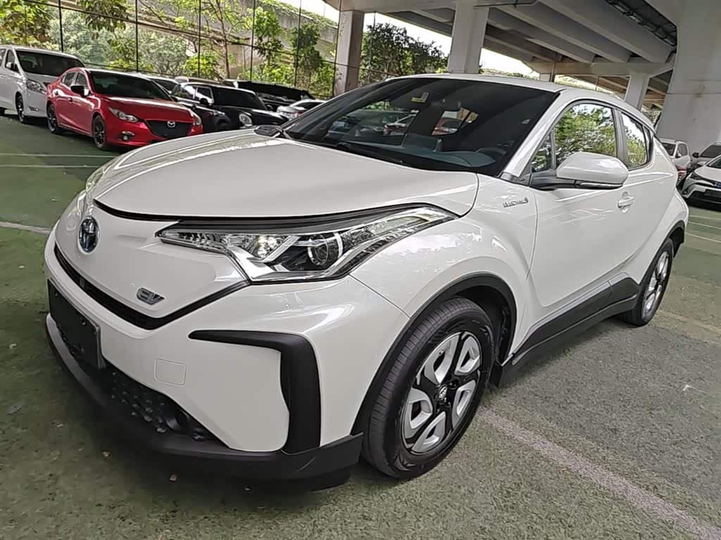 2020 Toyota C-HR EV White, 96,800 km, China export – photo 2