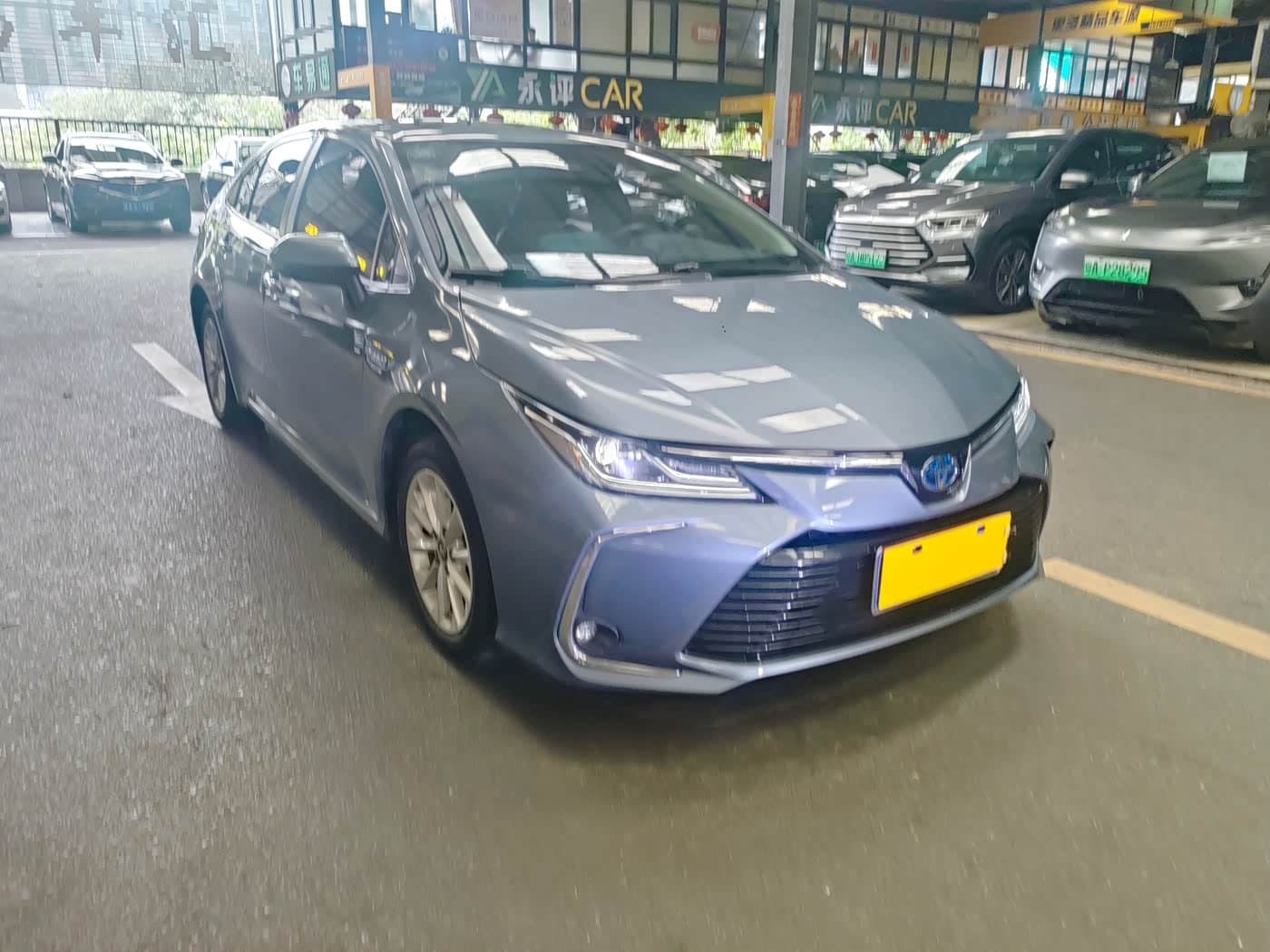 2020 Toyota Corolla 银灰色, 39,000 km, China export – photo 2