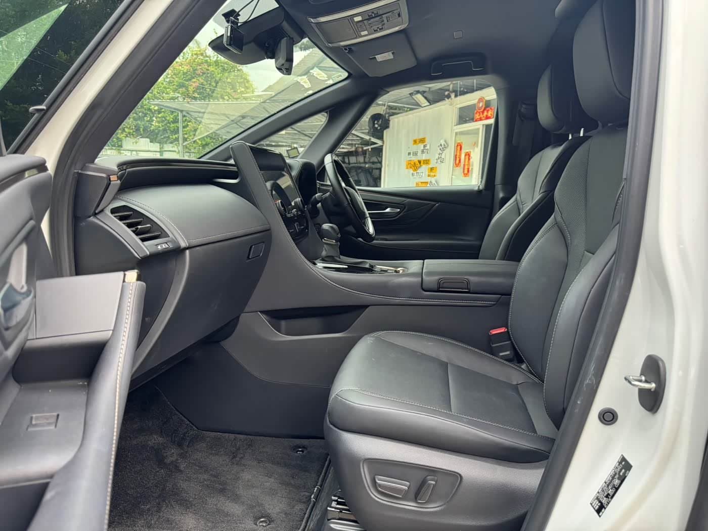 -- Toyota Alphard White, 5,000 km, China export – photo 4