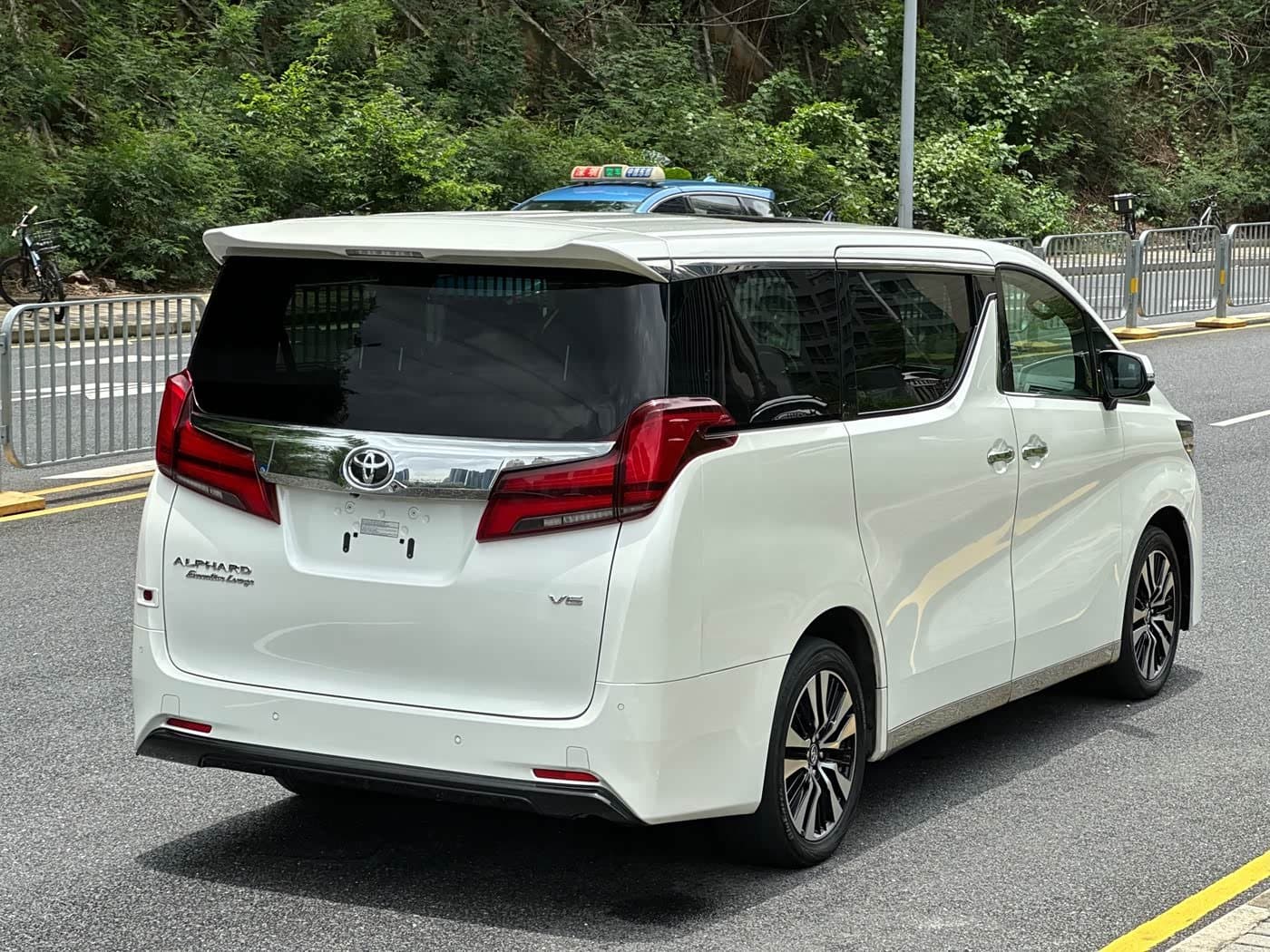 2018 Toyota Alphard White, 75,000 km, China export – photo 7