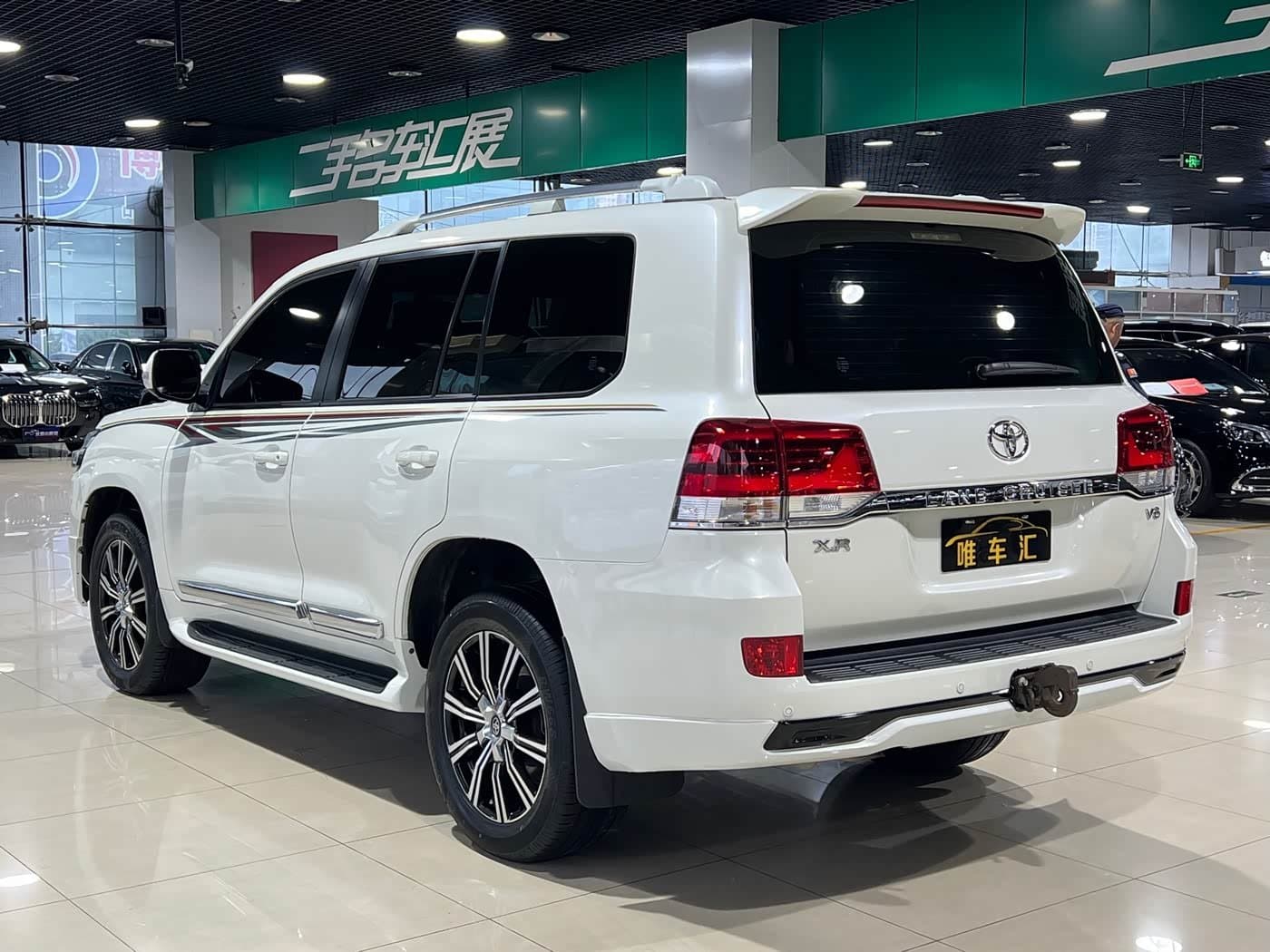 -- Toyota Land Cruiser White, 45,000 km, China export – photo 6