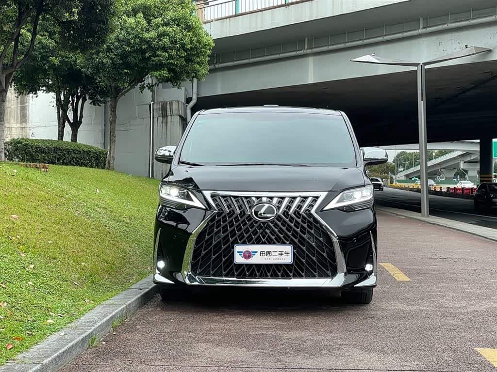 2017 Toyota Alphard Black, 25,000 km, China export – photo 2