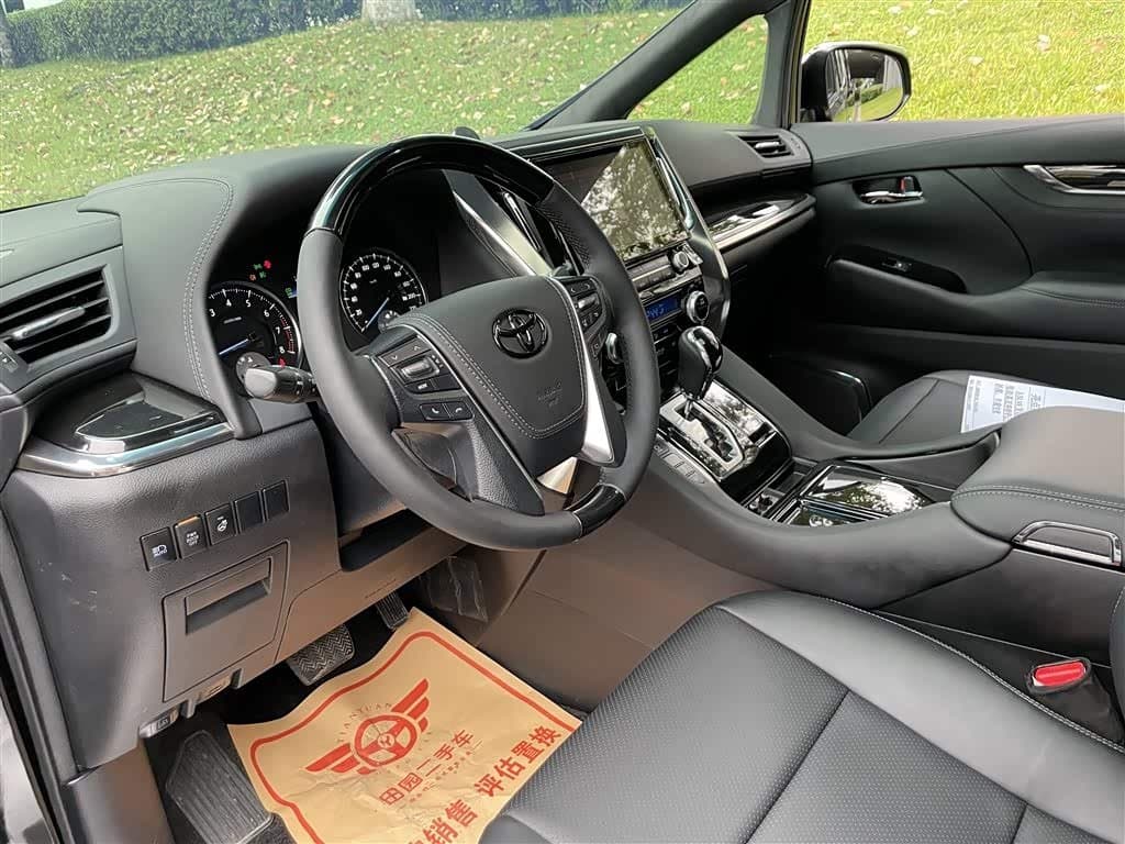 2017 Toyota Alphard Black, 25,000 km, China export – photo 7