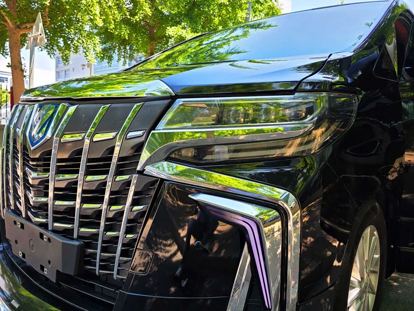2013 Toyota Alphard Black, 86,000 km, China export – photo 4
