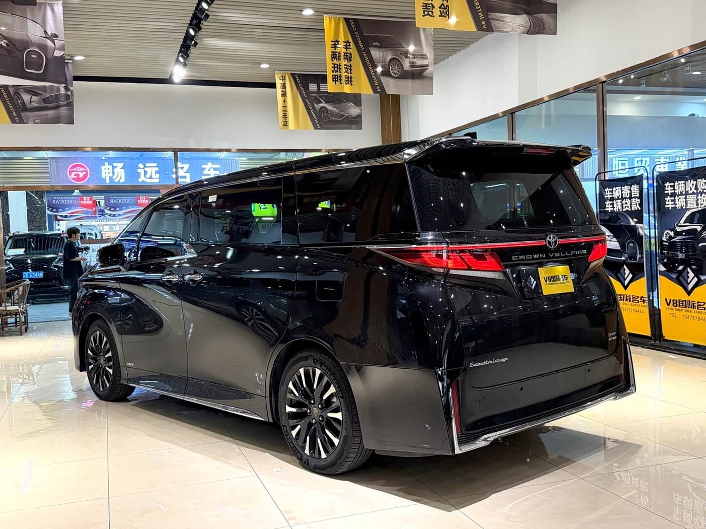 2025 Toyota Vellfire Black, 15,000 km, China export – photo 4