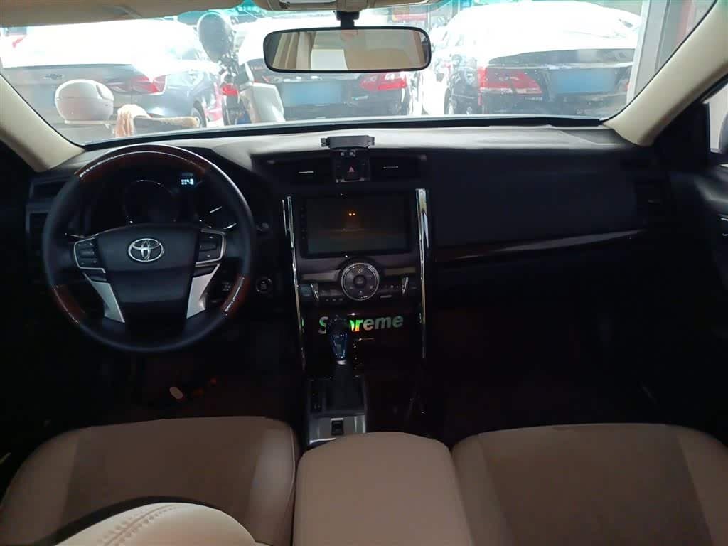 2013 Toyota Reiz 银灰色, 169,000 km, China export – photo 3