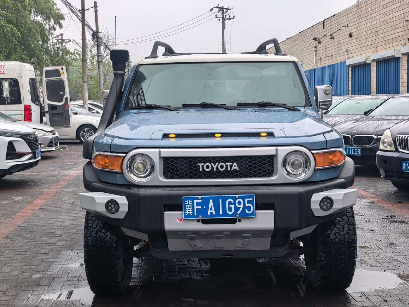 -- Toyota FJ Cruiser Blue, 55,000 km, China export – photo 2