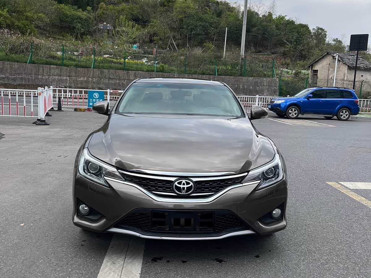 2013 Toyota Reiz Champagne, 86,000 km, China export – photo 2