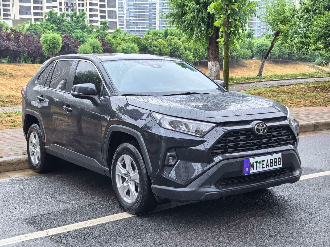 2024 Toyota RAV4 Black, 3,200 km, China export – photo 3
