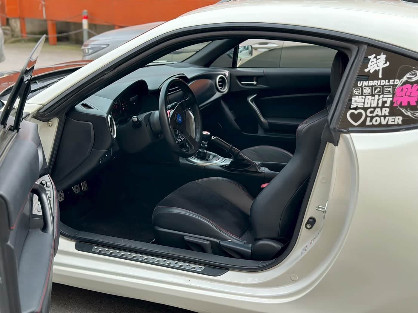 2013 Toyota 86 White, 100,000 km, China export – photo 4