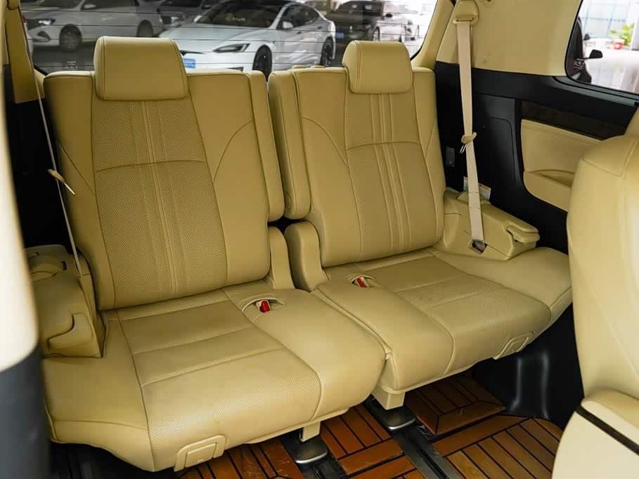 2018 Toyota Alphard Black, 70,000 km, China export – photo 5