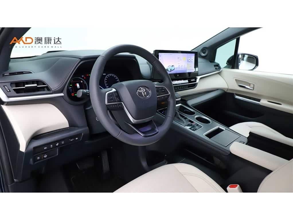 2024 Toyota Granvia Blue, 11,000 km, China export – photo 6