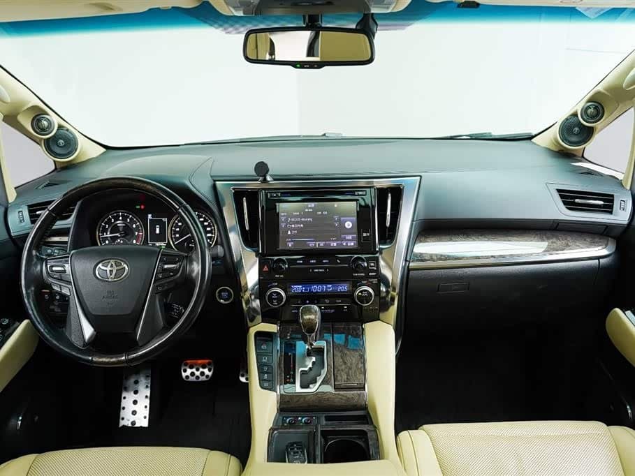 2018 Toyota Alphard Black, 70,000 km, China export – photo 6