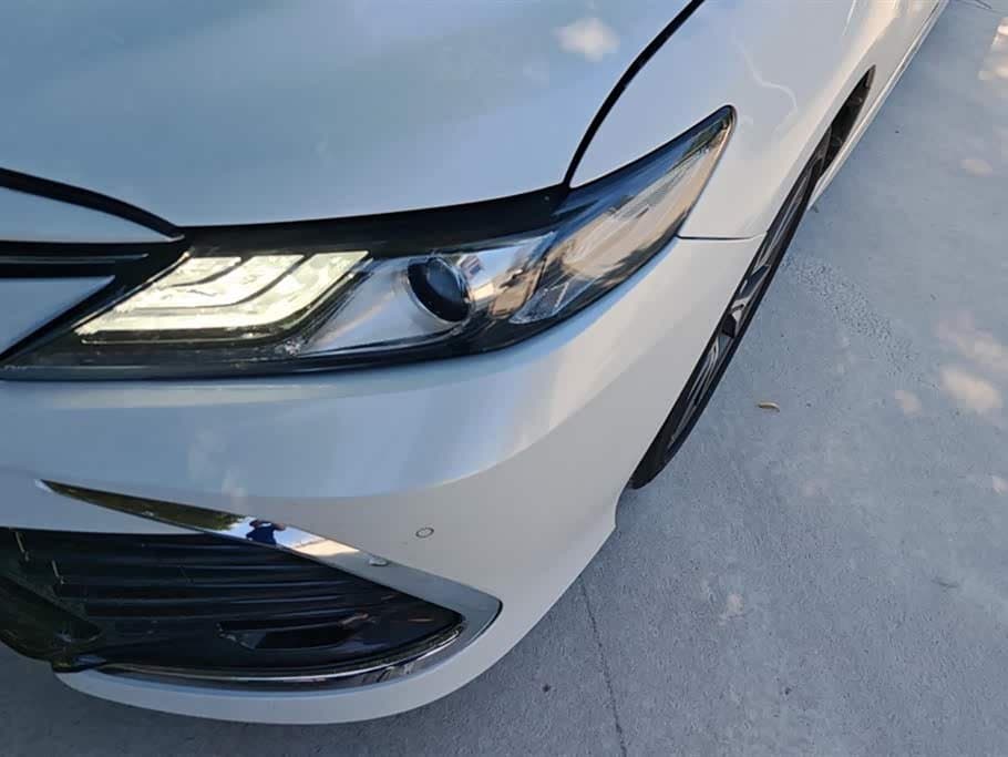 2023 Toyota Camry White, 55,300 km, China export – photo 5