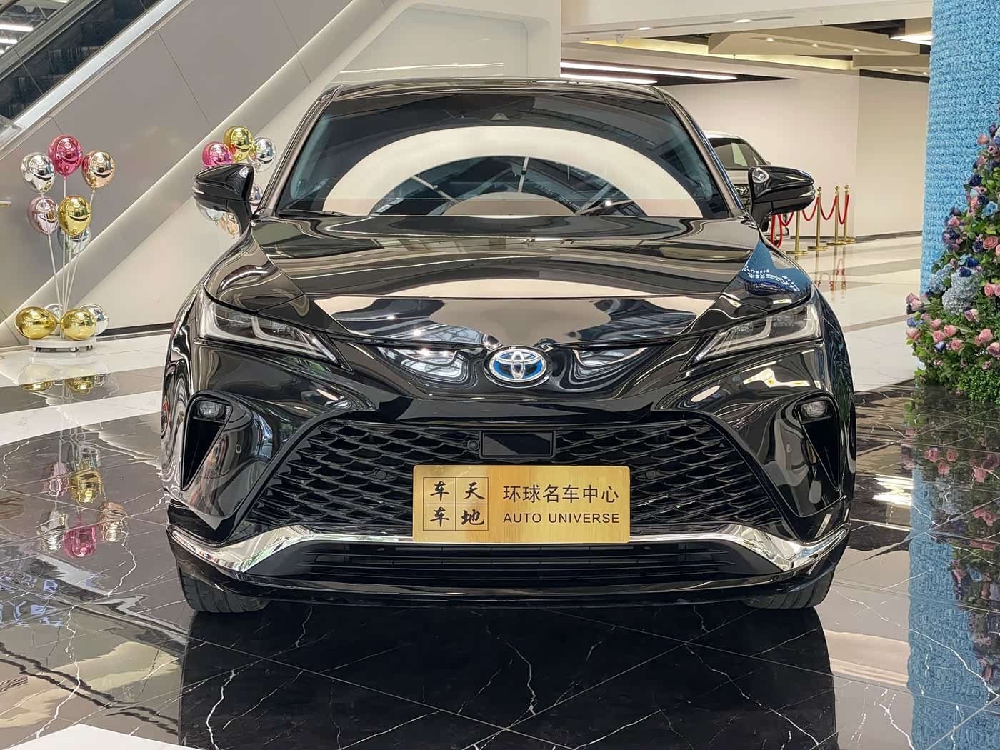 2023 Toyota Venza Black, 25,000 km, China export – photo 2