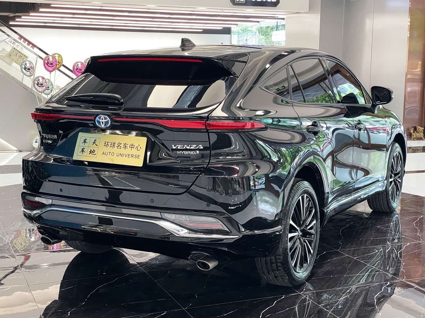 2023 Toyota Venza Black, 25,000 km, China export – photo 4