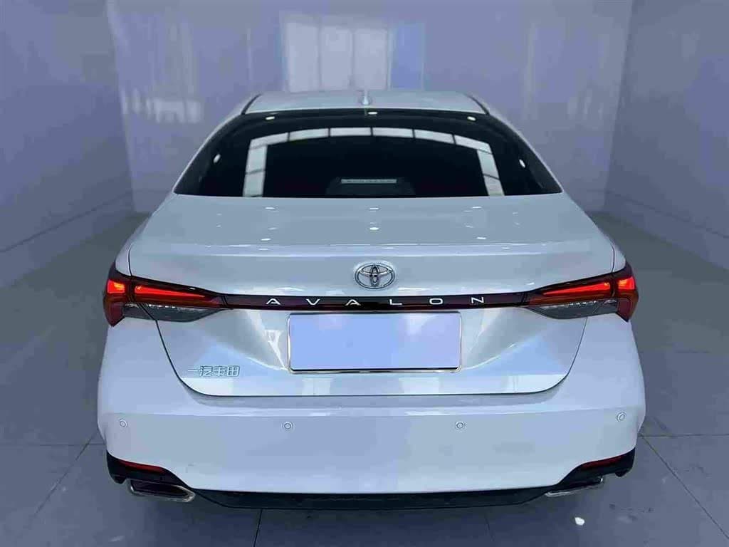 2023 Toyota Avalon White, 7,500 km, China export – photo 4