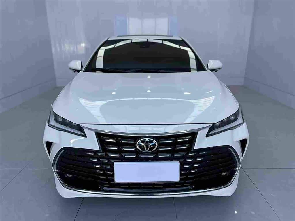 2023 Toyota Avalon White, 7,500 km, China export – photo 2