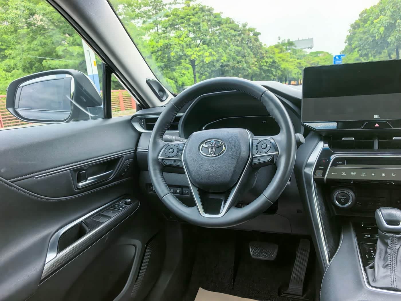 2023 Toyota Venza Black, 65,000 km, China export – photo 7