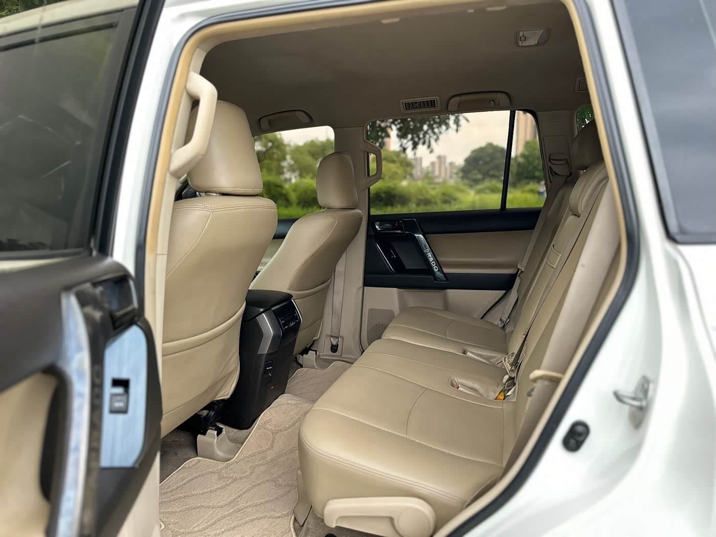 2010 Toyota Prado White, 152,000 km, China export – photo 5