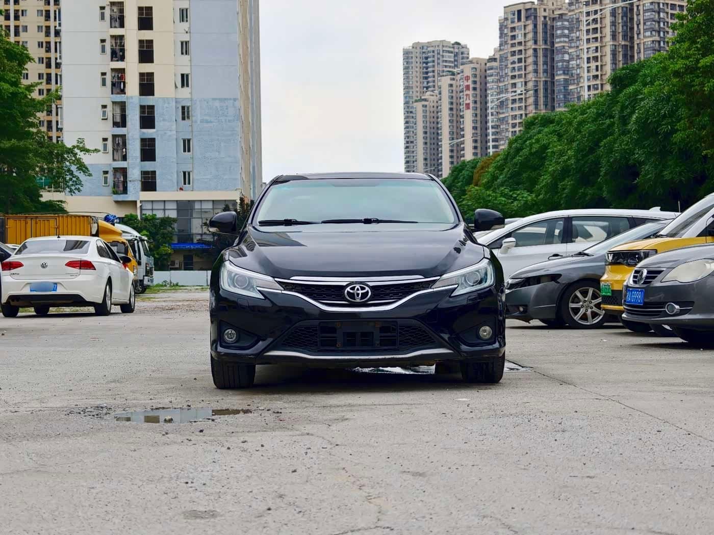 2013 Toyota Reiz Black, 105,000 km, China export – photo 2