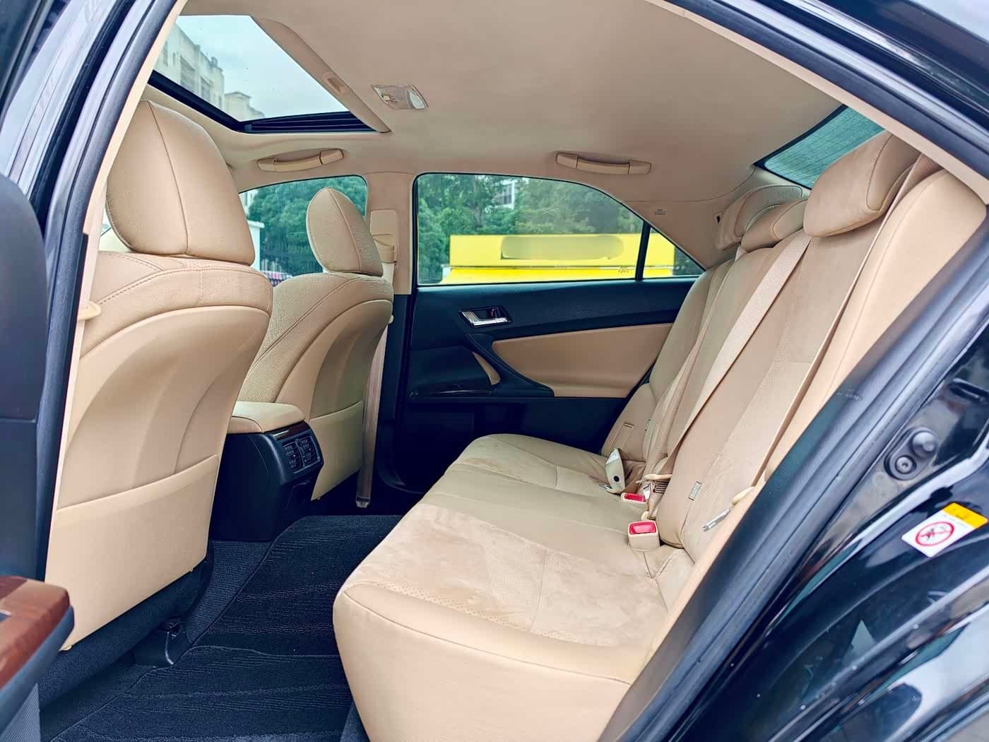 2013 Toyota Reiz Black, 105,000 km, China export – photo 7