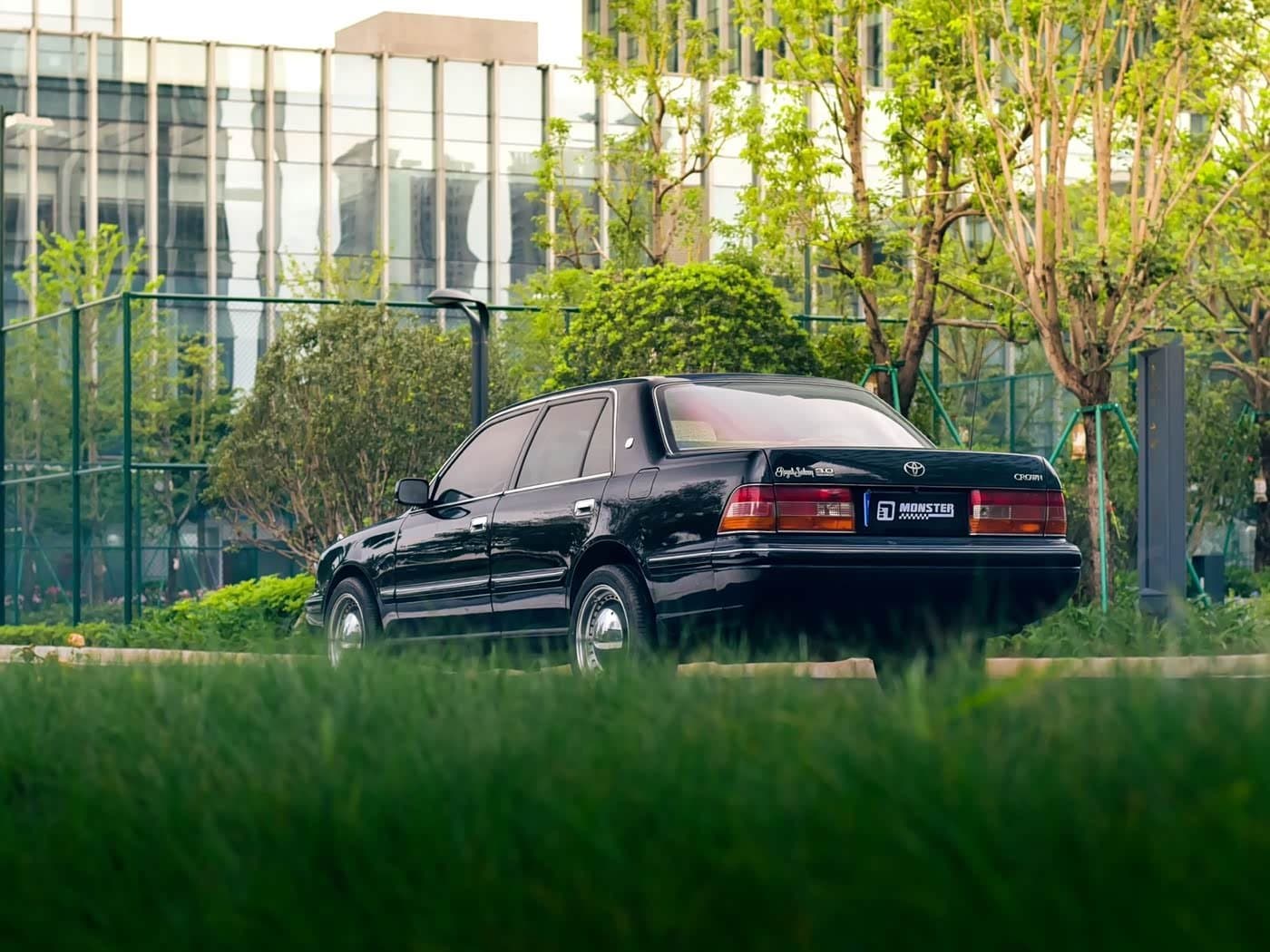 -- Toyota Crown Black, 345,000 km, China export – photo 4