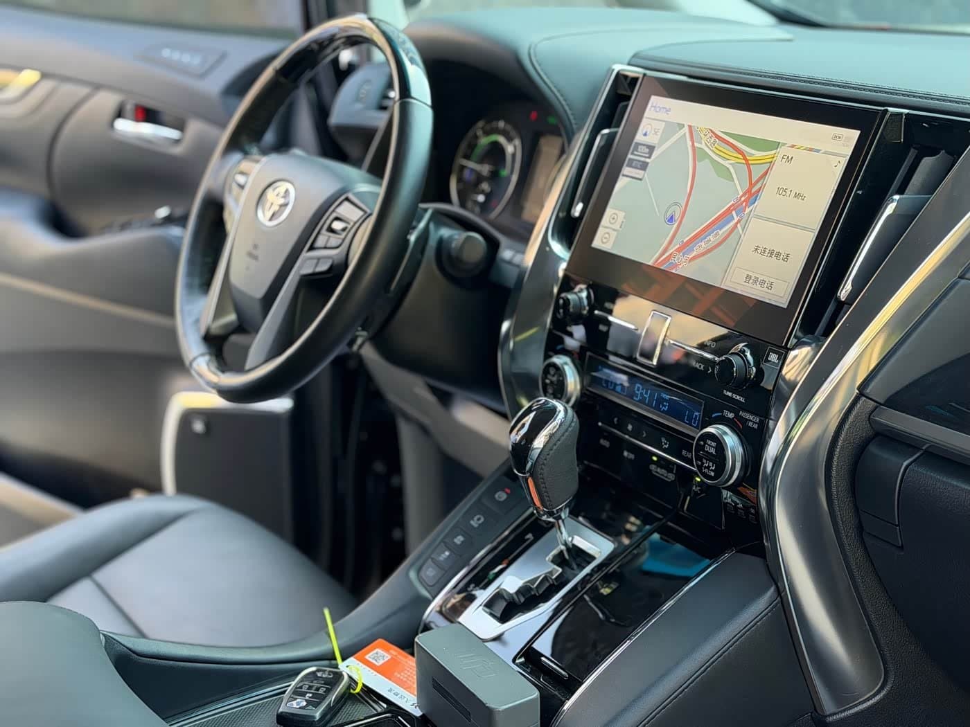 2022 Toyota Vellfire Black, 35,000 km, China export – photo 7