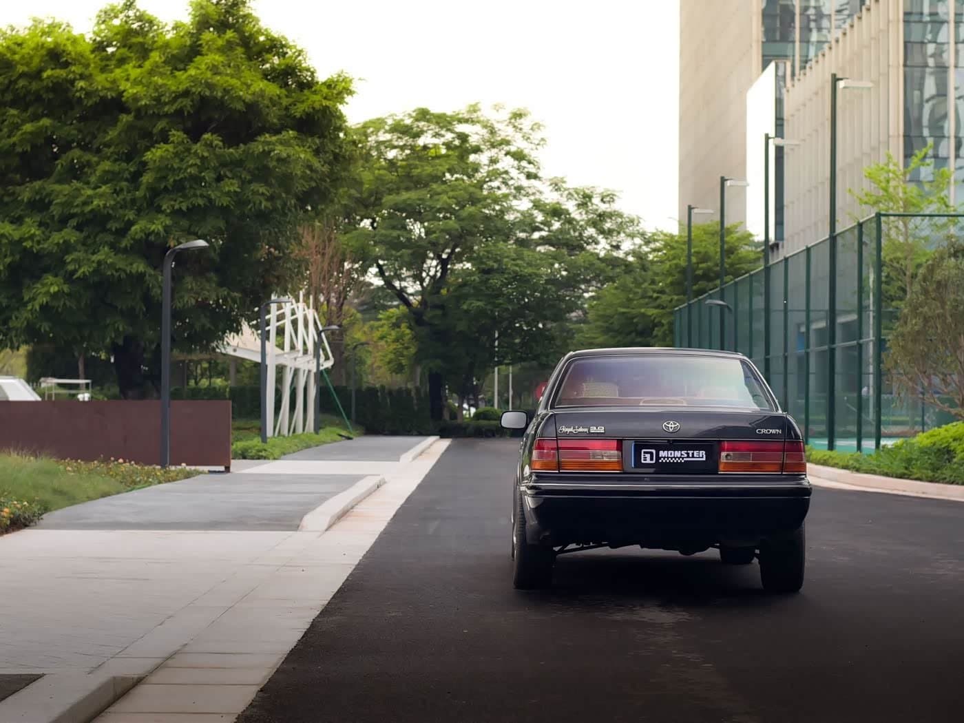 -- Toyota Crown Black, 345,000 km, China export – photo 3