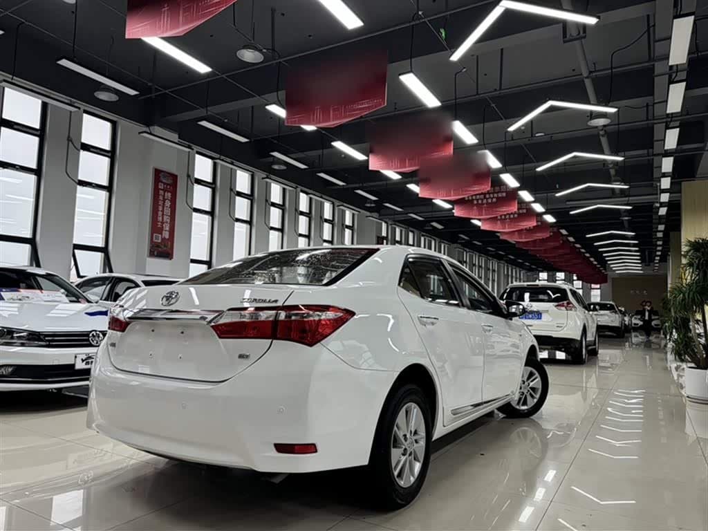 2014 Toyota Corolla White, 72,900 km, China export – photo 7