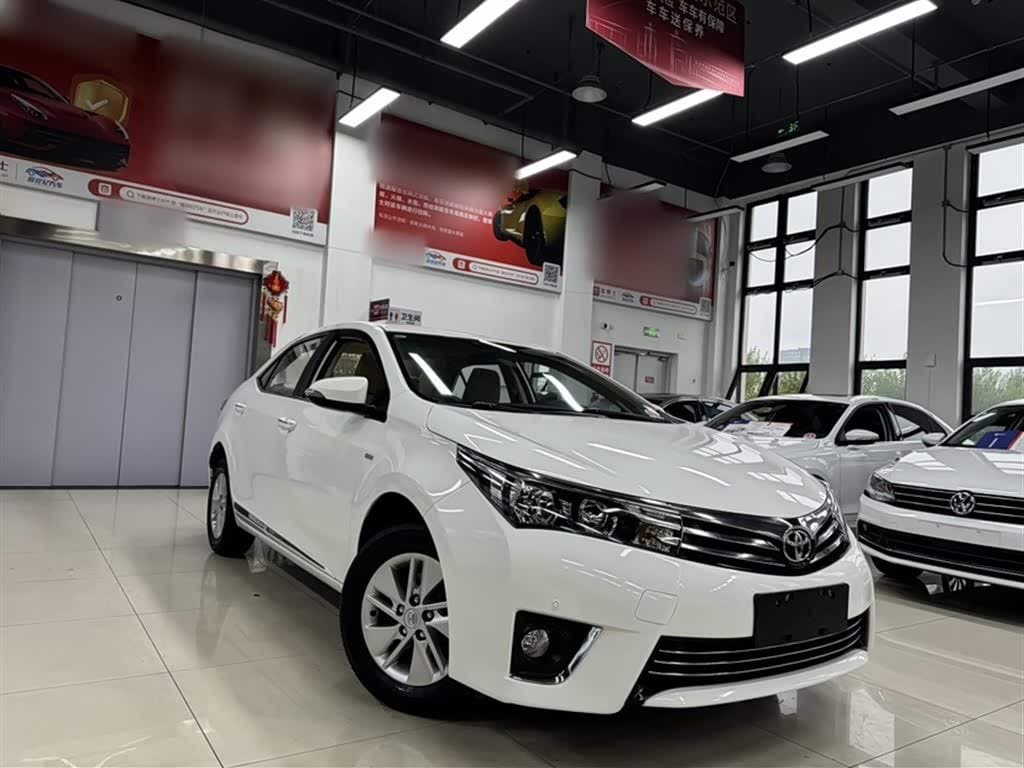 2014 Toyota Corolla White, 72,900 km, China export – photo 4