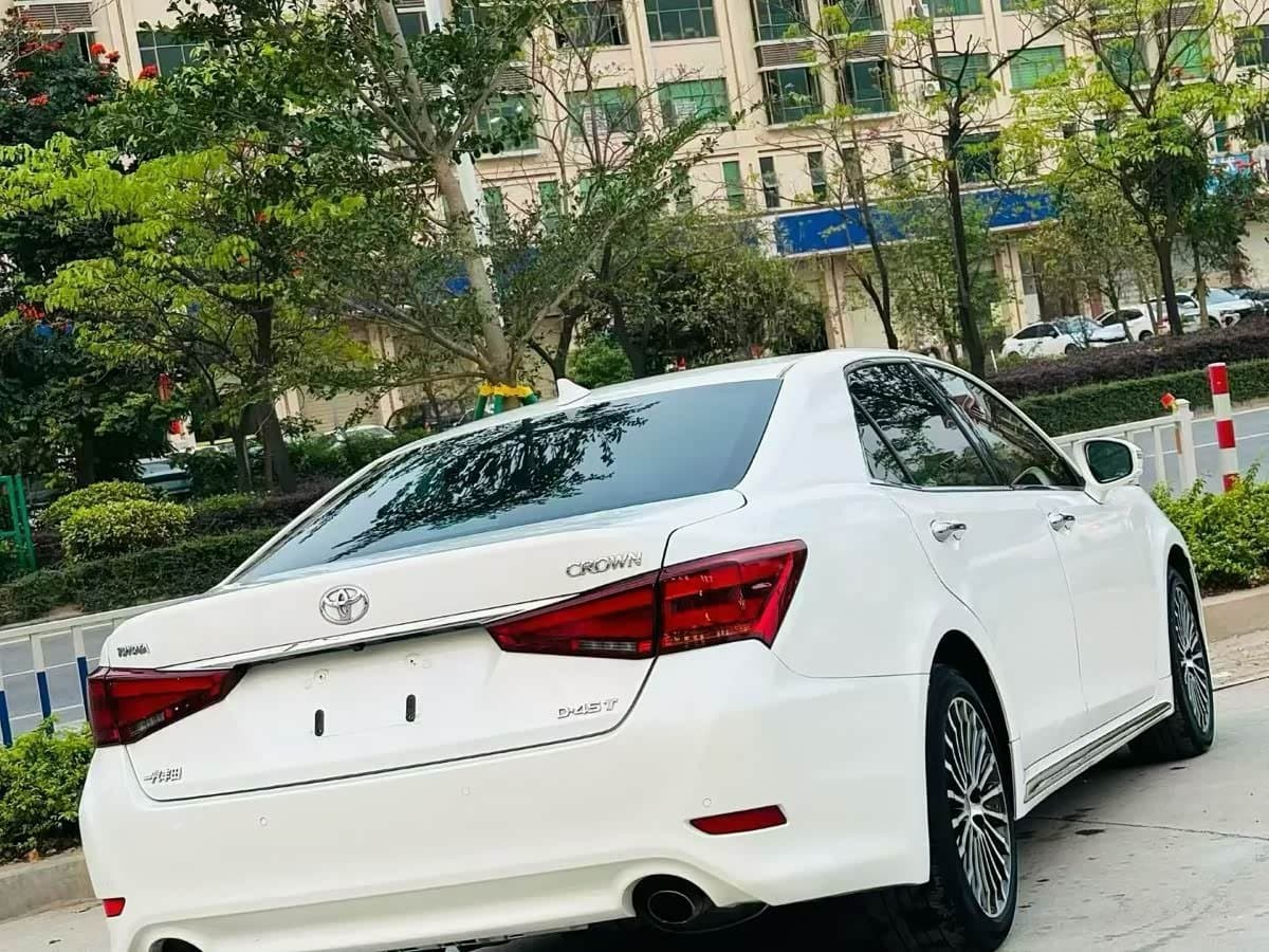 2017 Toyota Crown White, 140,000 km, China export – photo 7