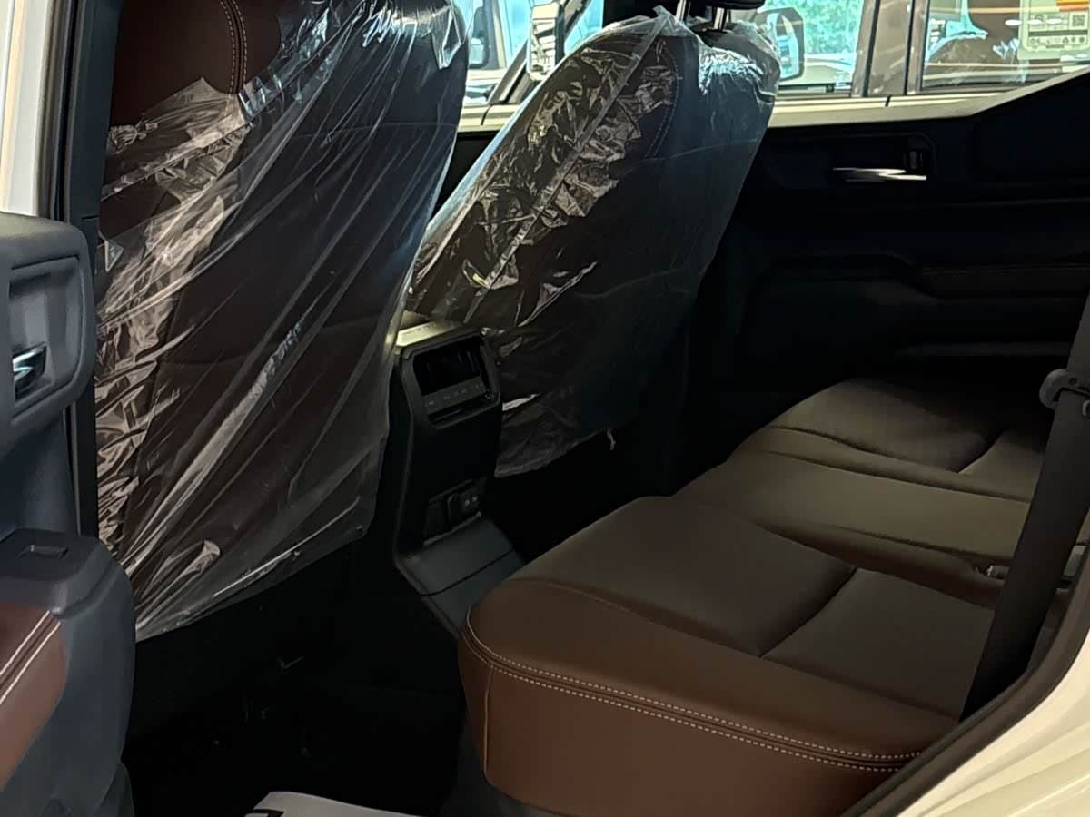 2026 Toyota Prado White, 100 km, China export – photo 5