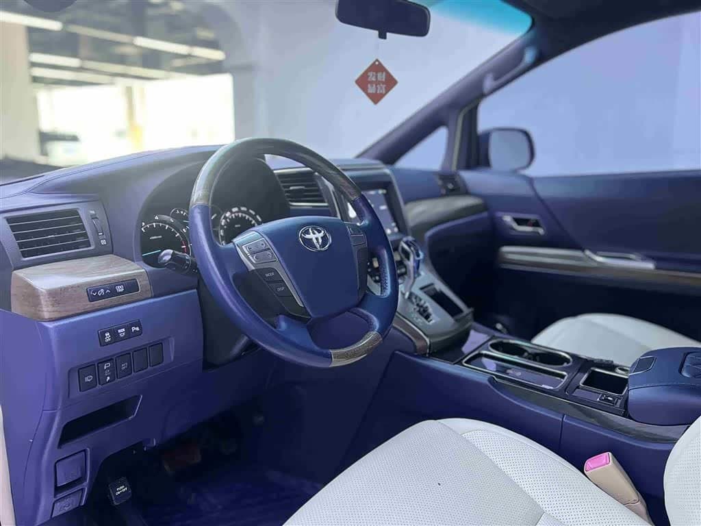 2010 Toyota Alphard White, 160,000 km, China export – photo 4