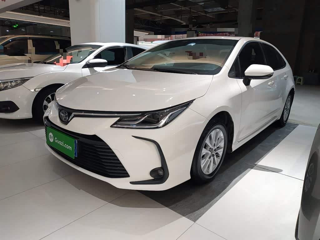 2021 Toyota Corolla White, 71,700 km, China export – photo 2