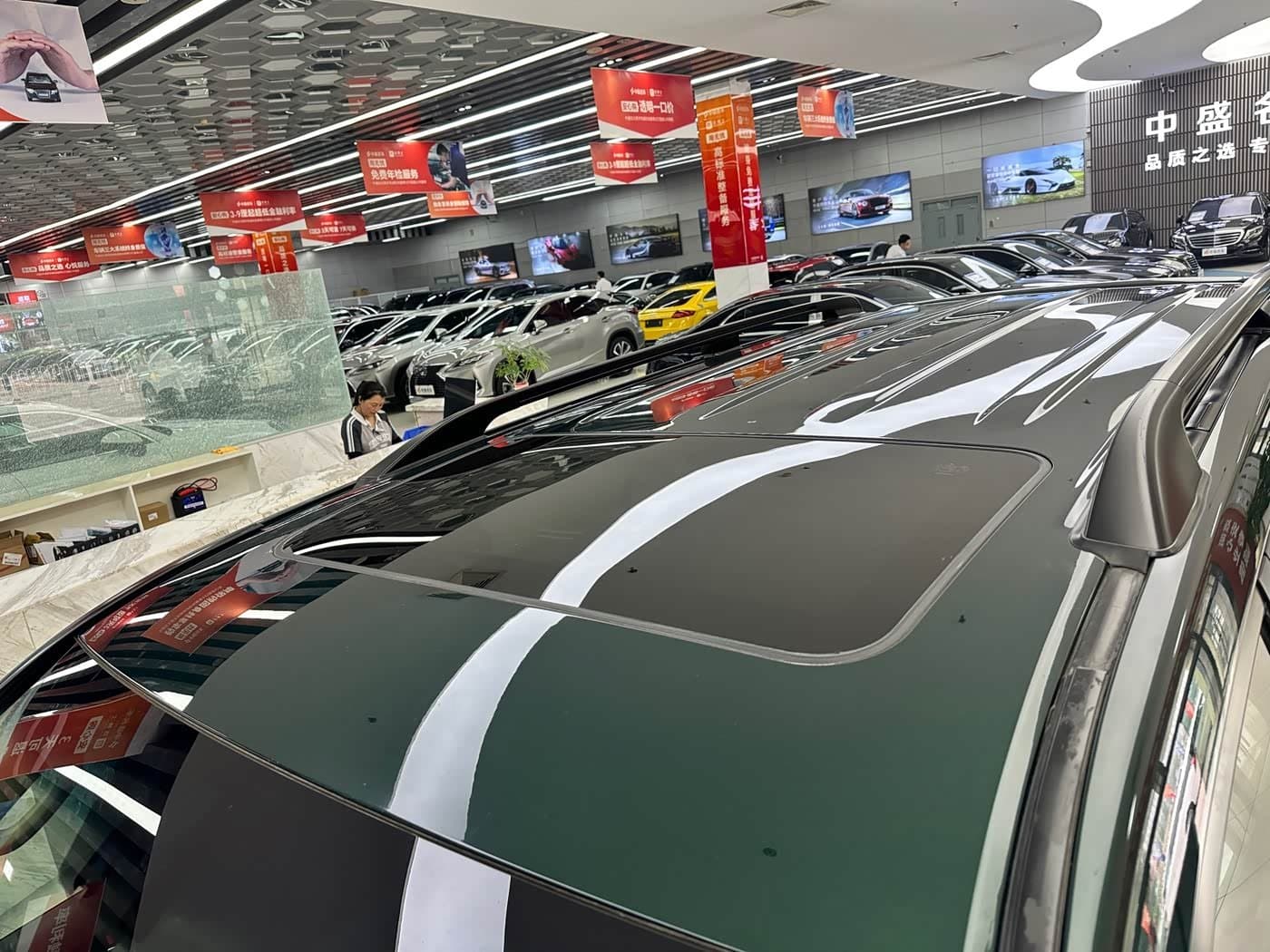 2016 Toyota Land Cruiser Green, 110,000 km, China export – photo 5