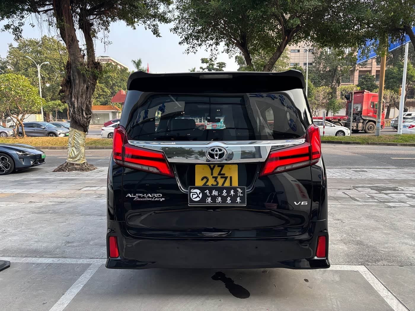 2018 Toyota Alphard Black, 83,010 km, China export – photo 5