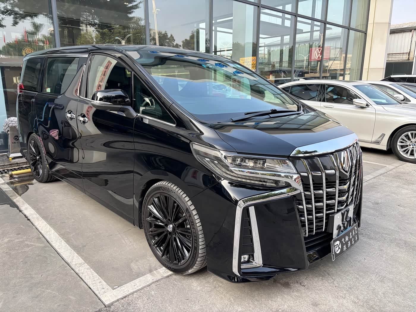 2018 Toyota Alphard Black, 83,010 km, China export – photo 3