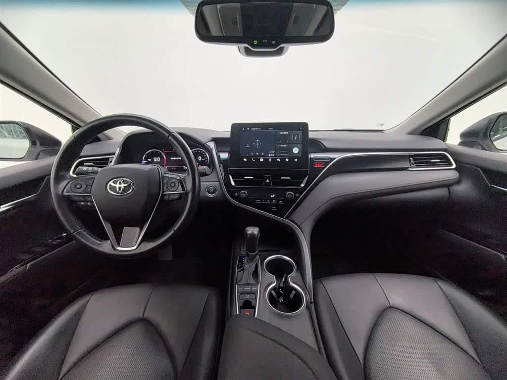 2023 Toyota Camry White, 41,200 km, China export – photo 5