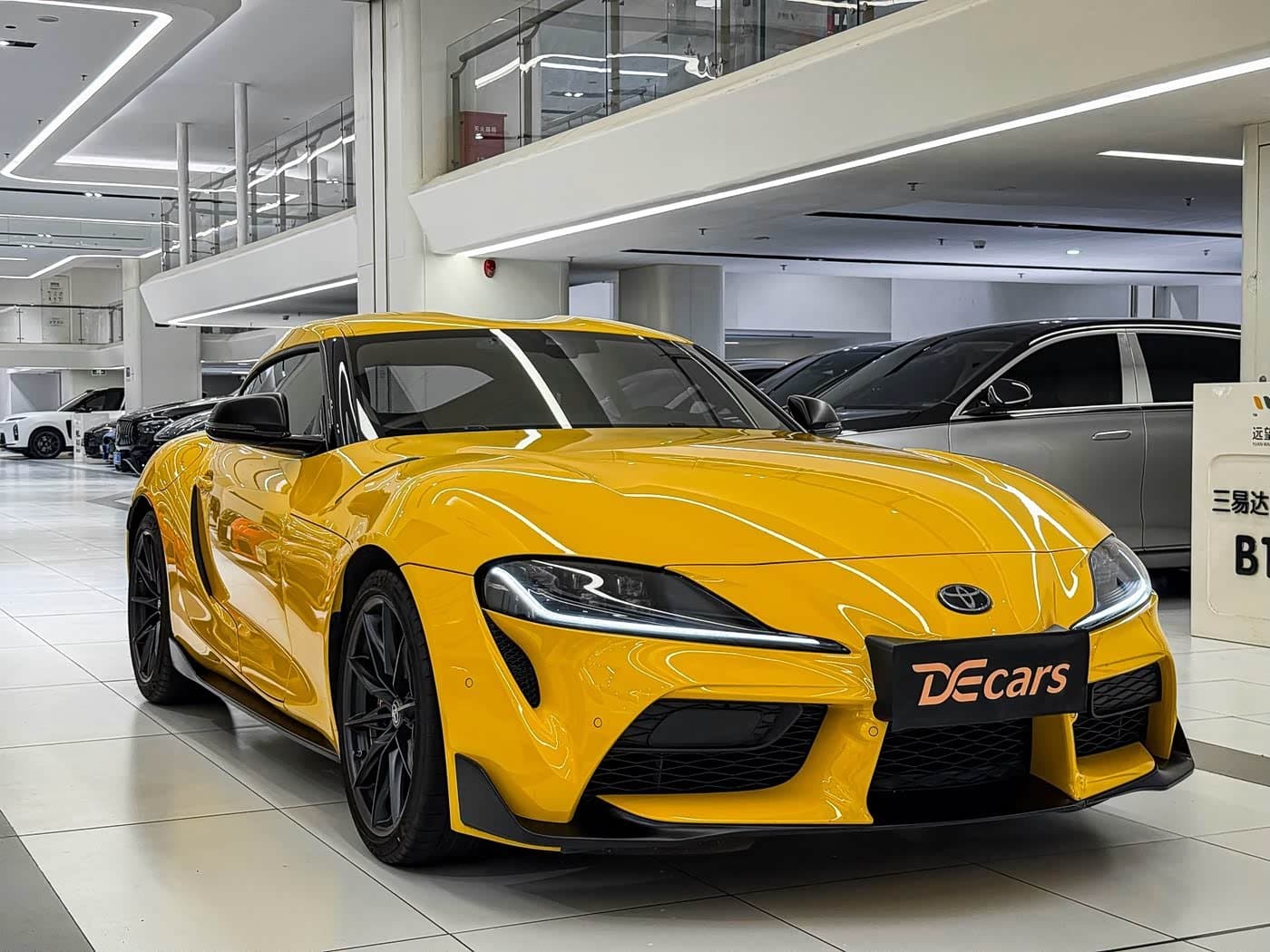 2022 Toyota Supra Yellow, 11,000 km, China export – photo 3