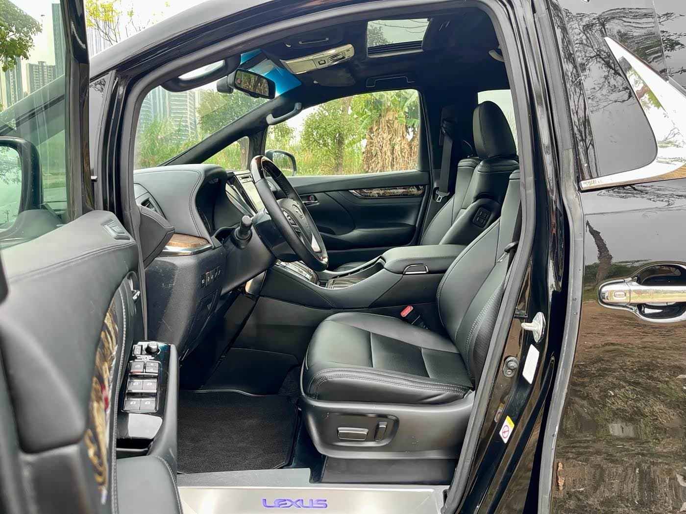 2017 Toyota Alphard Black, 100,000 km, China export – photo 5